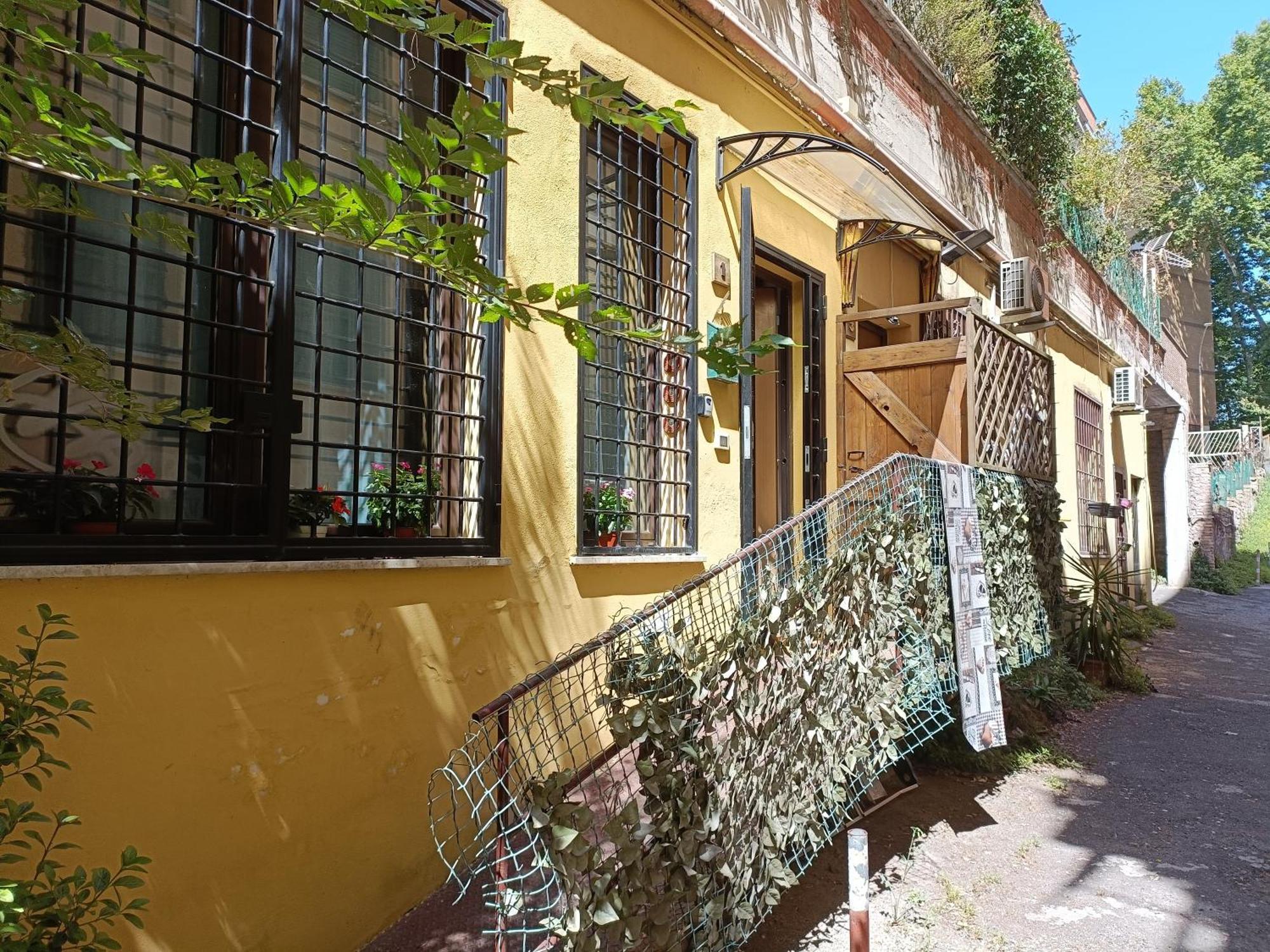 Indipendente Vaticano-monteverde-gianicolense- Trastevere Apartment